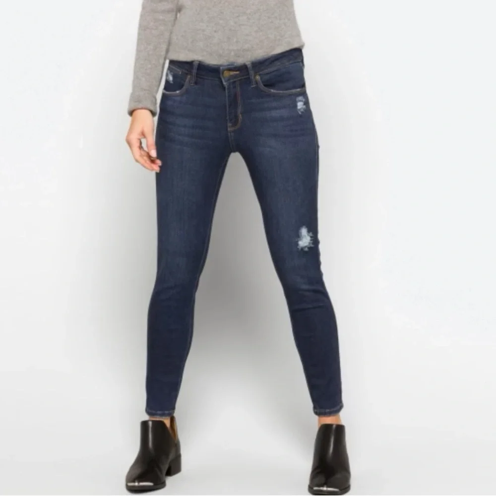 Just USA Vale Low Rise Skinny Jean - Picture 1 of 2
